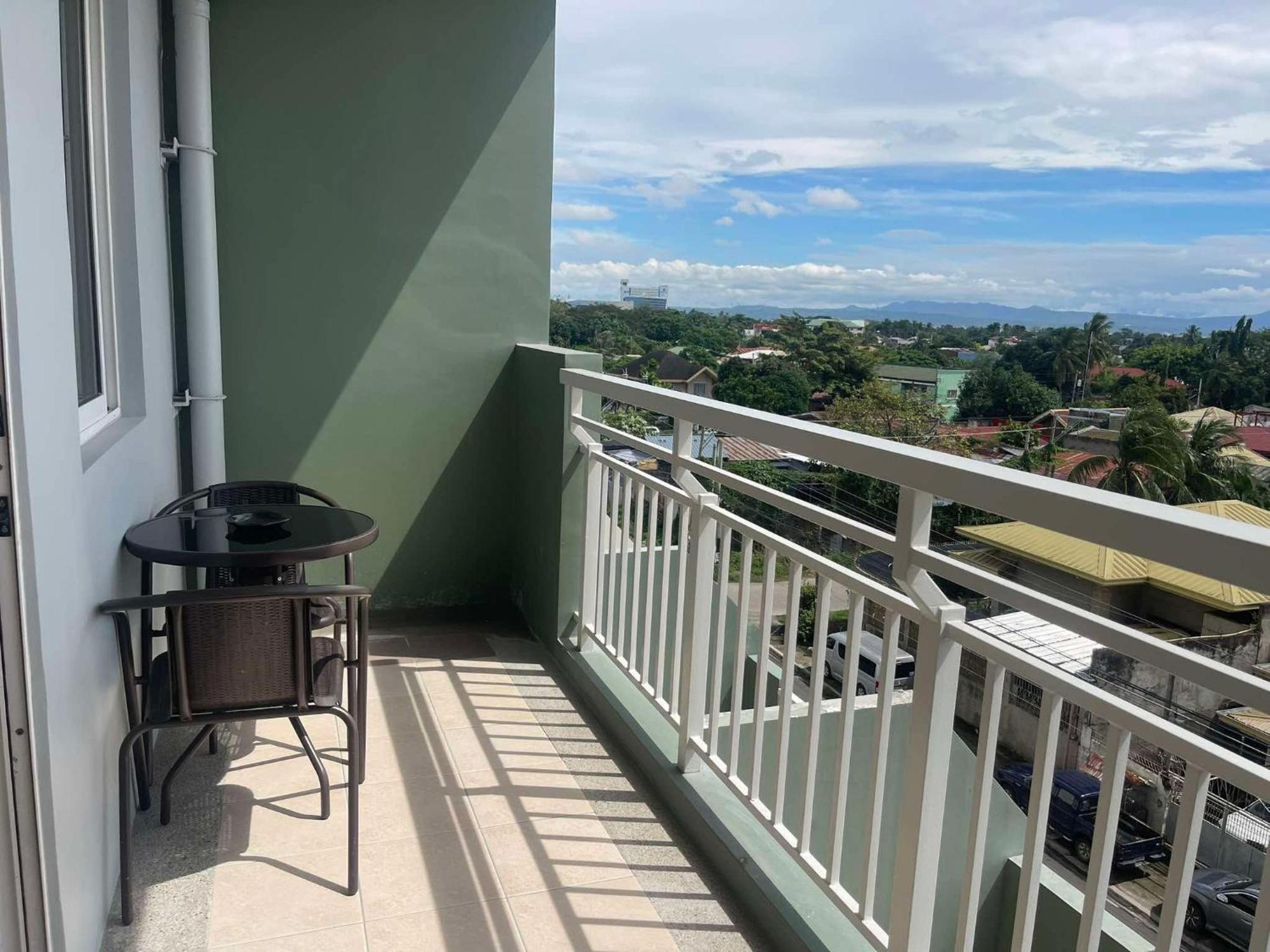 Verdon Parc Davao City With Balcony By Darpm Exterior foto